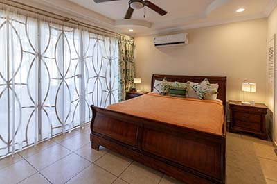 Chaconia Suite: Master Bedroom
