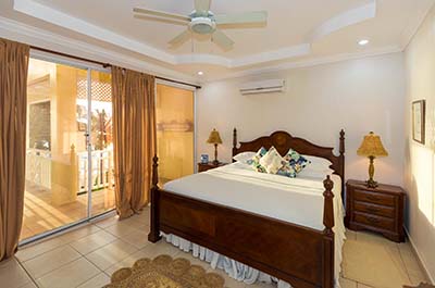 Mahi Mahi Suite: Master Bedroom