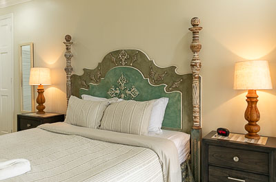 Queen Angel Suite: Bedroom 1