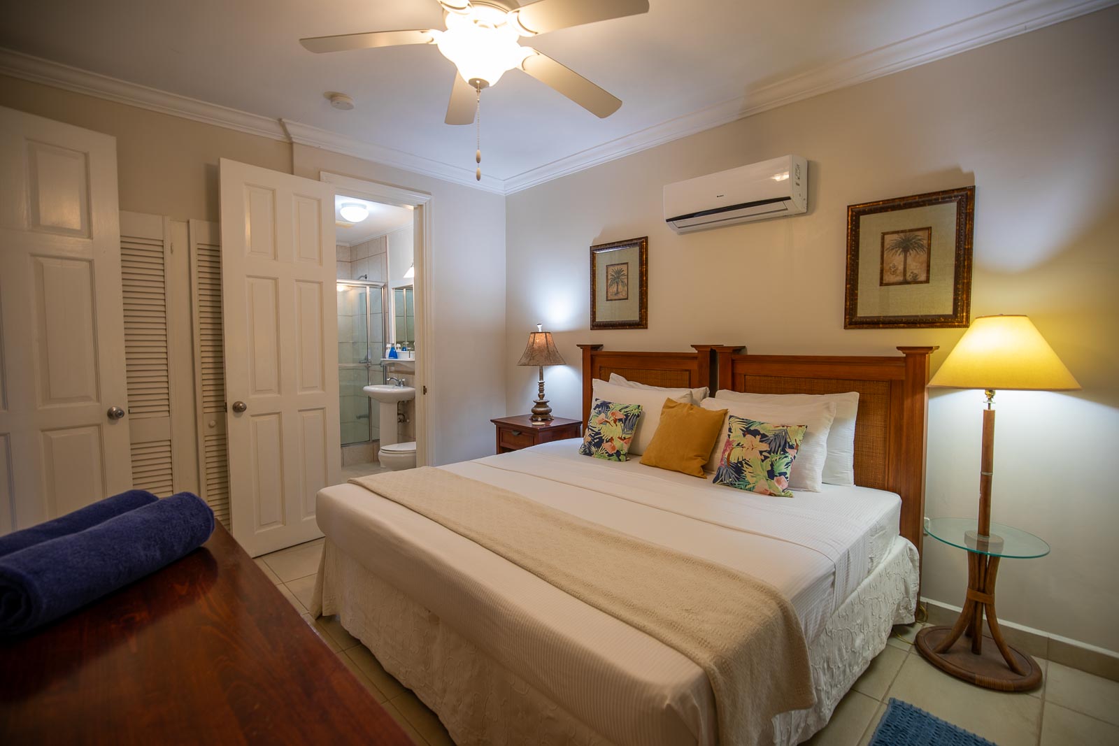 Mahi Mahi Suite at Black Rock Dreams self-catering vacation rental