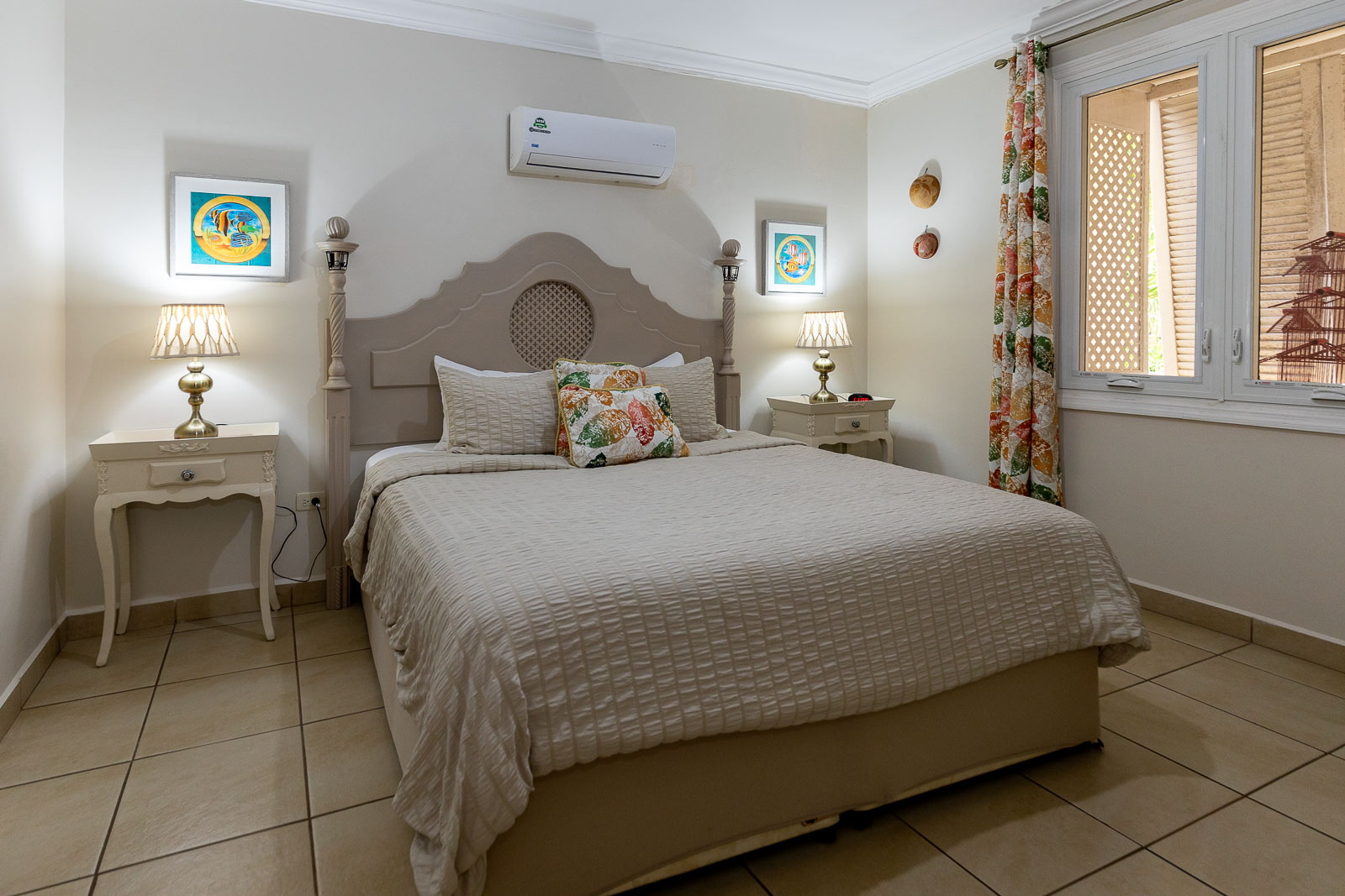 Queen Angel Suite at Black Rock Dreams self-catering holiday apartments